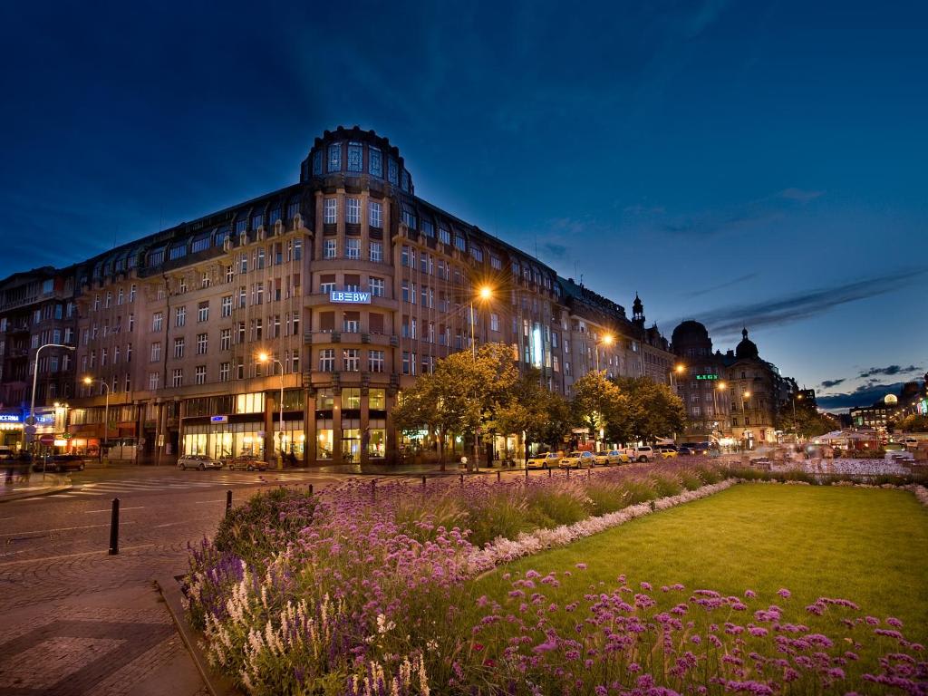 EA Hotel Rokoko - Outside 1