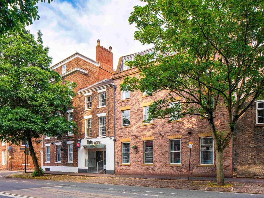 Ibis York