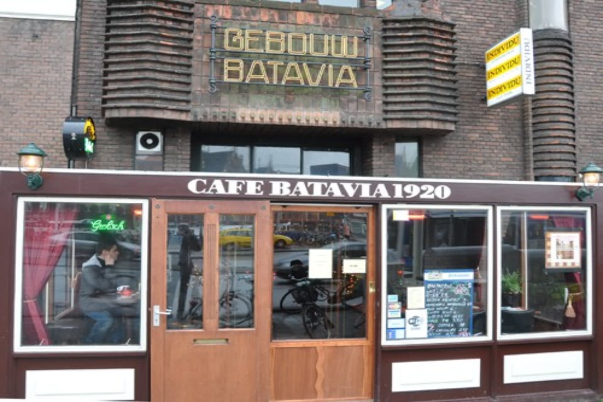 Cafe Batavia - Outside