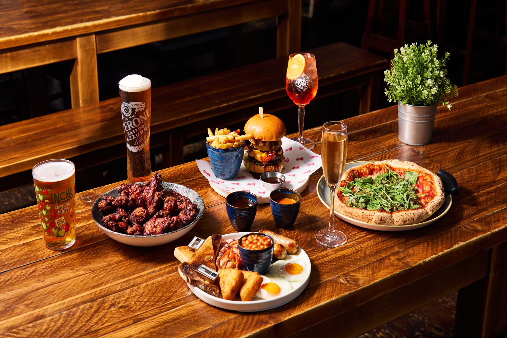 BOTTOMLESS BRUNCH