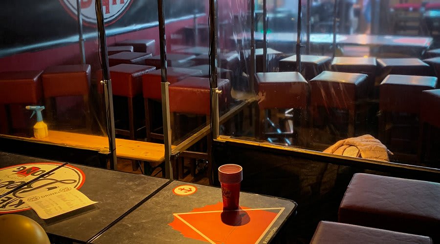 Beer pong Bar