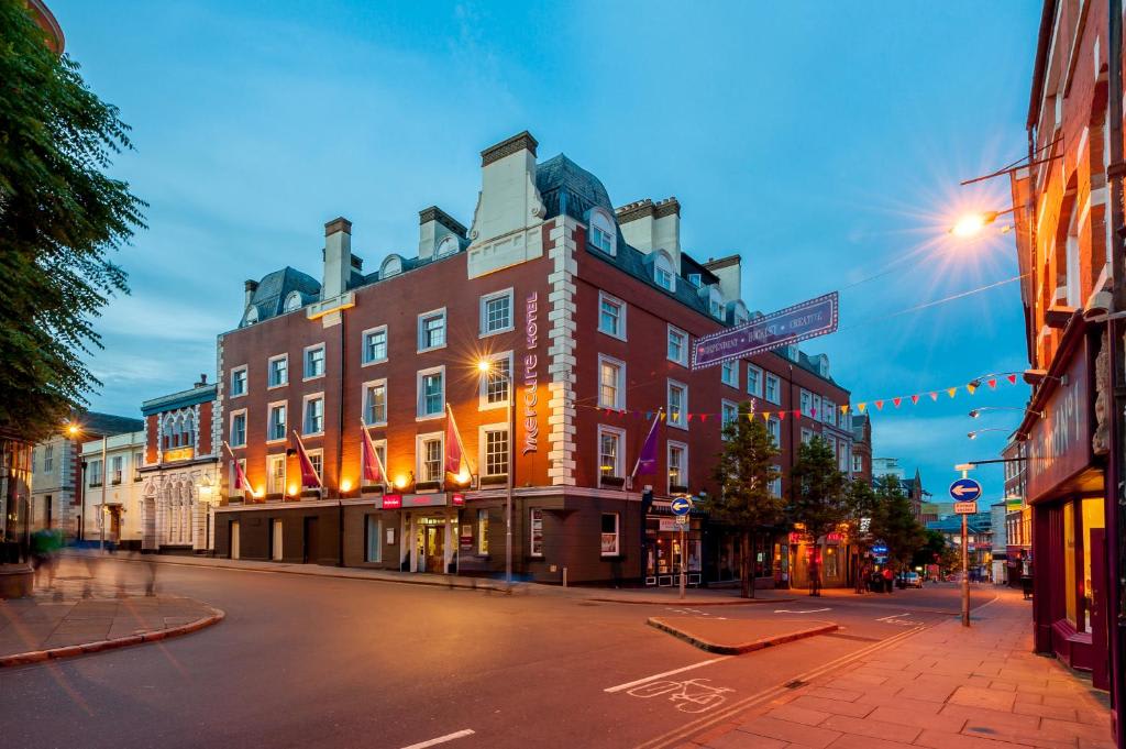 Mercure - Front