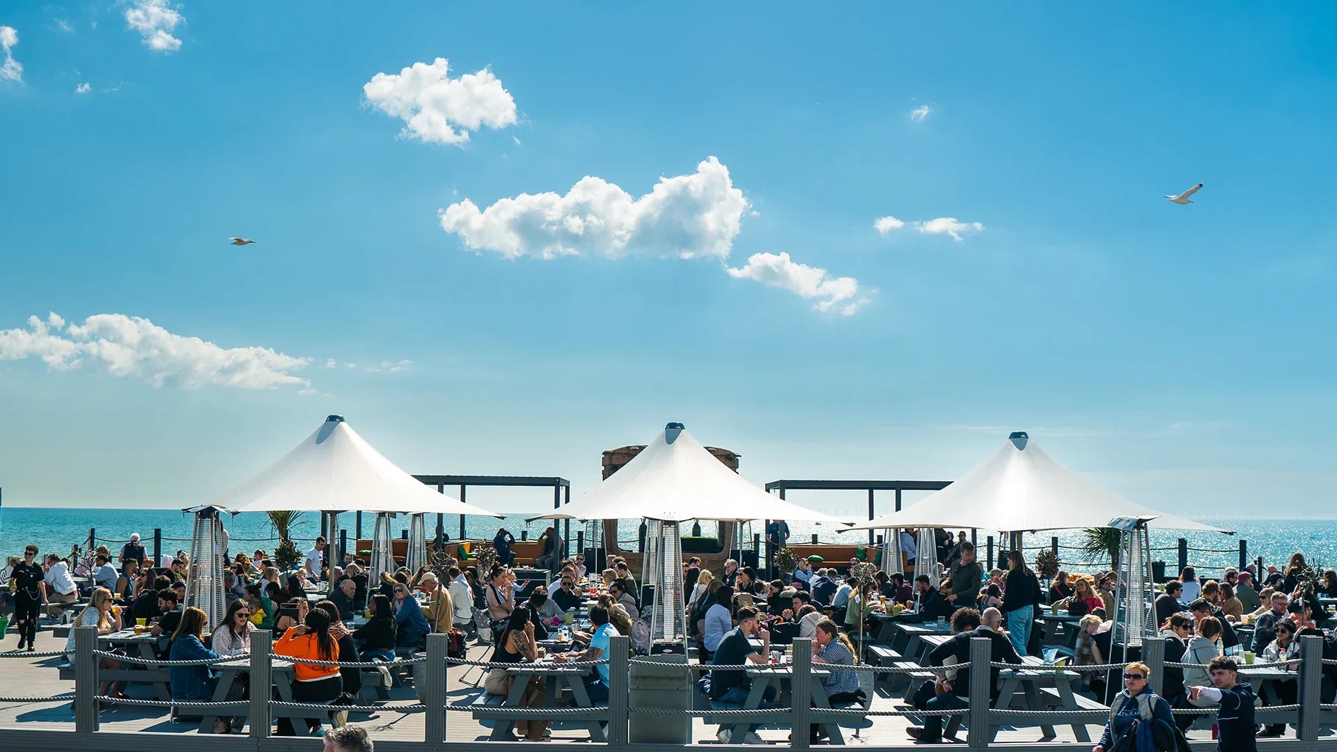 Tide Beach Club