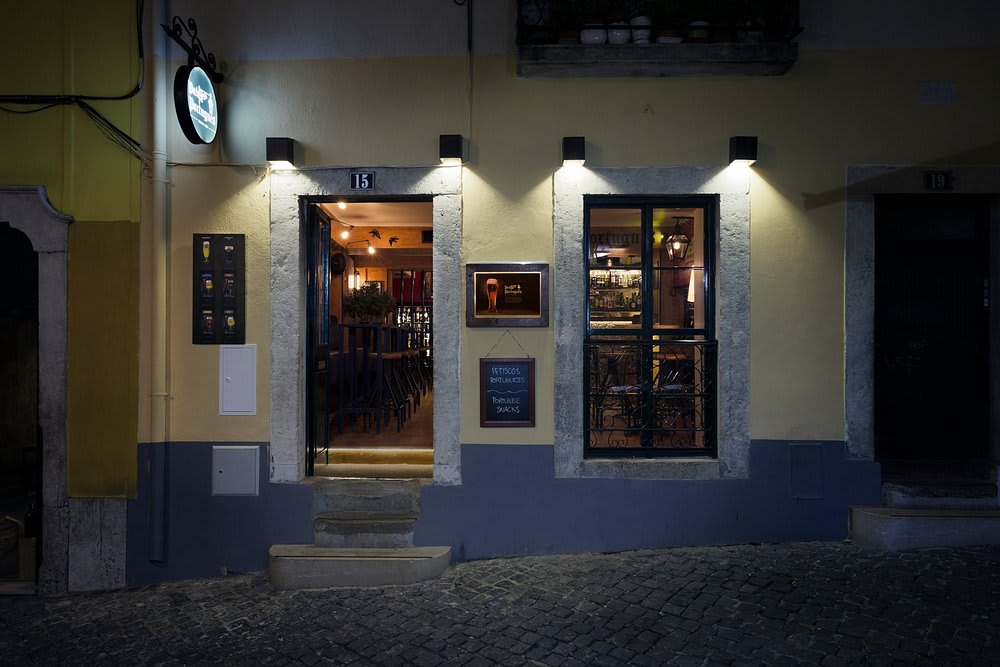 Pub Portugese - Outside