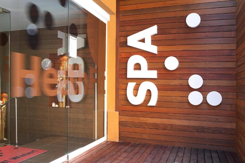 ALEGRIA Plaza Paris - spa 2