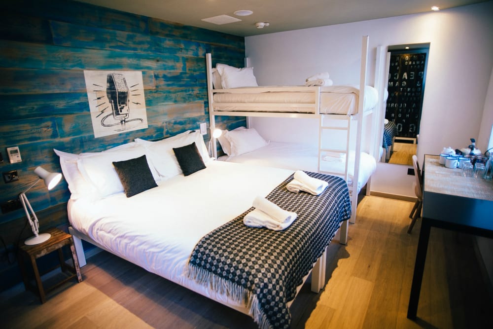 Stay Central Hotel - Double Bedroom with bunk bed