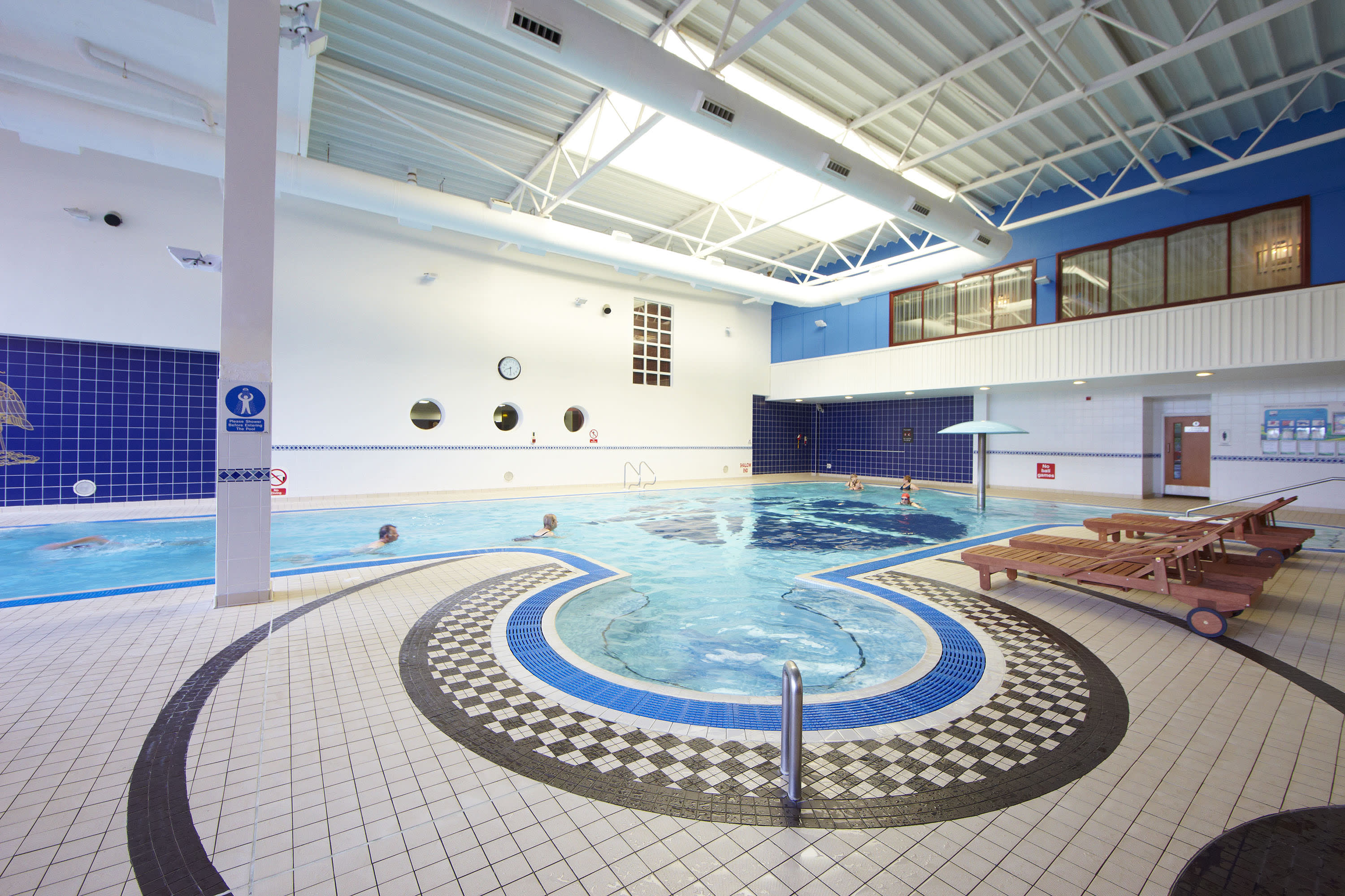 Blackpool indoor pool.jpg