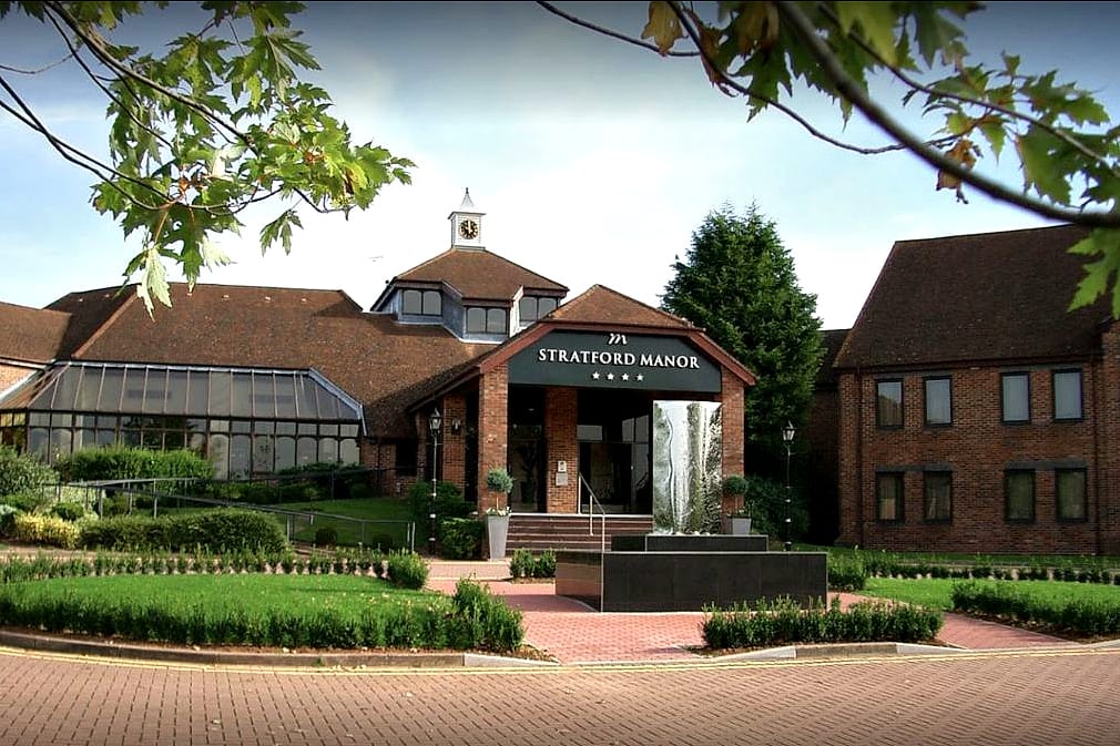 STRATFORD MANOR HOTEL - exterior