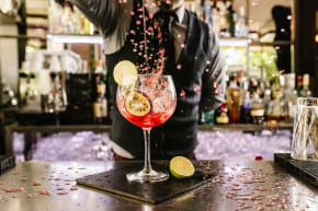 Bristol Classic Cocktail Making Hen Do Ideas