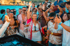 Lisbon Nighttime Booze Cruise Hen Do Ideas