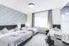 hotel 7 days