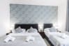 hotel 7 days