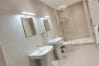Temple Court Apartment 7 Bathroom