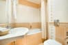 EA Hotel Rokoko- Bathroom