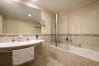 Ramada Prague City Centre - Bathroom