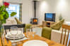 Summer Cottage-Living-Rom-3