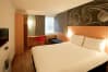 Ibis Brighton City Centre Station - bedroom