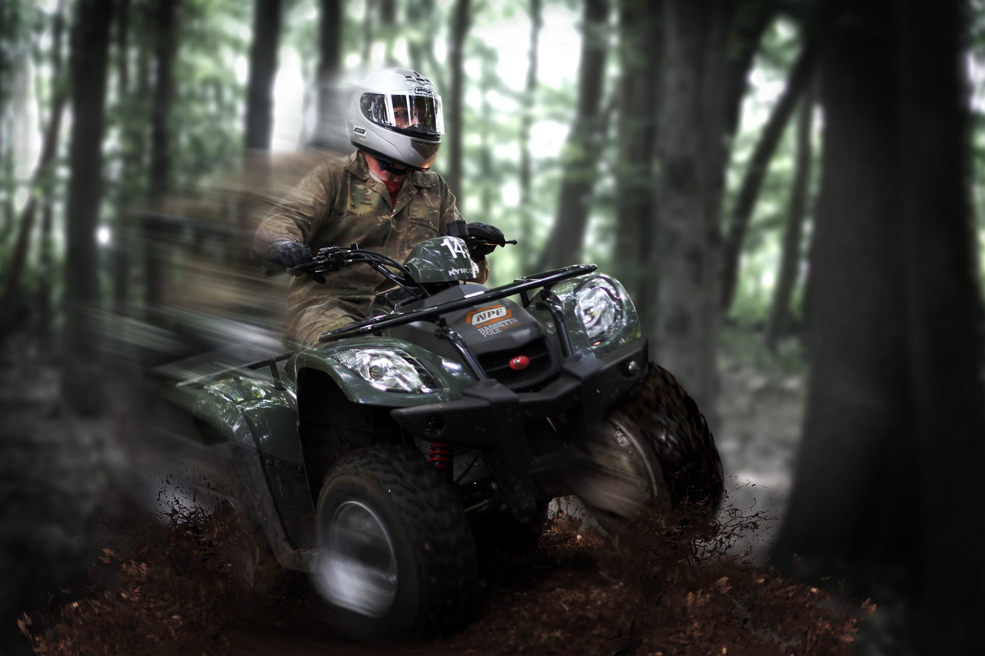 quad trekking