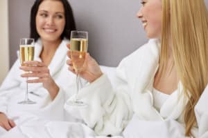 Cava & Pampering Session