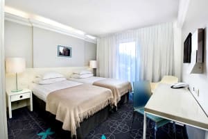 4★ Twin/Triple Rooms
