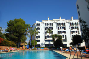 Hotel PYR - Pool of hotel