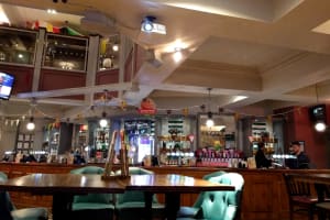 Yates - Southampton - Bar interior