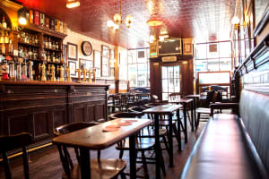 The Bow Bar - Best Pubs In Edinburgh