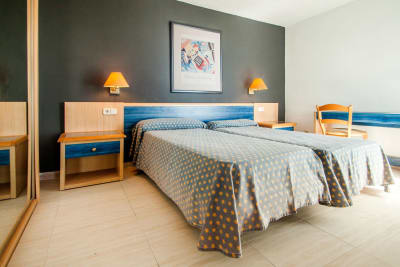 Vistasol Apartments - Bedroom