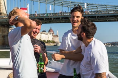 Rubin Boats - River Cruise Budapest CHILLISAUCE