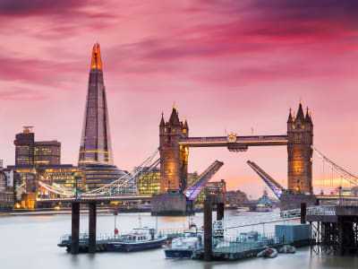 Tower bridge in London with pink sky